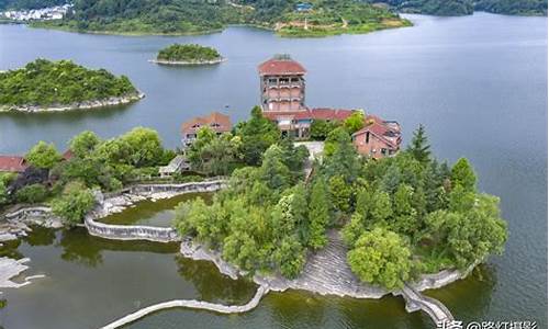 夏天去哪个地方旅游凉快_夏天去哪个地方旅游凉快,紫外线弱